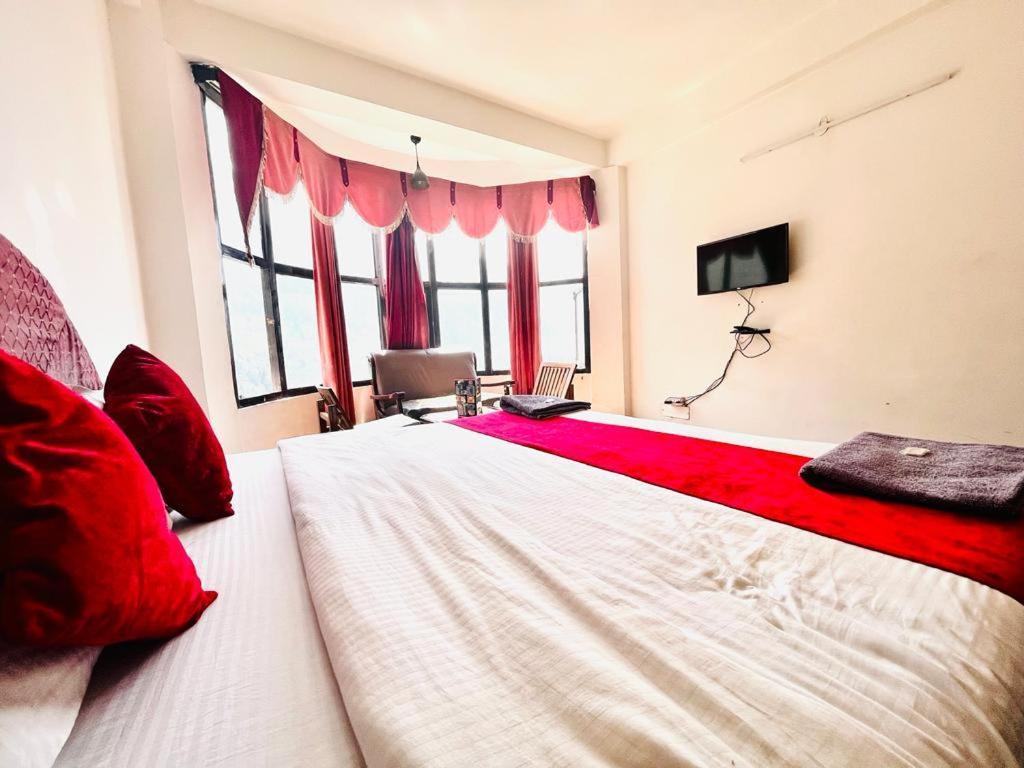Hotel Hadimba Palace - Free Pickup From Volvo Bus Stand Manali  Exterior photo