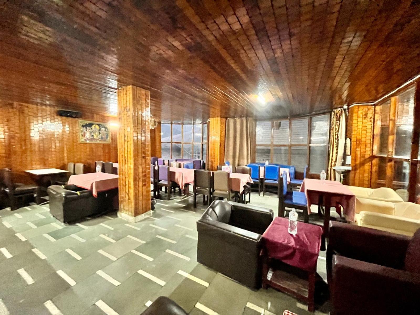 Hotel Hadimba Palace - Free Pickup From Volvo Bus Stand Manali  Exterior photo