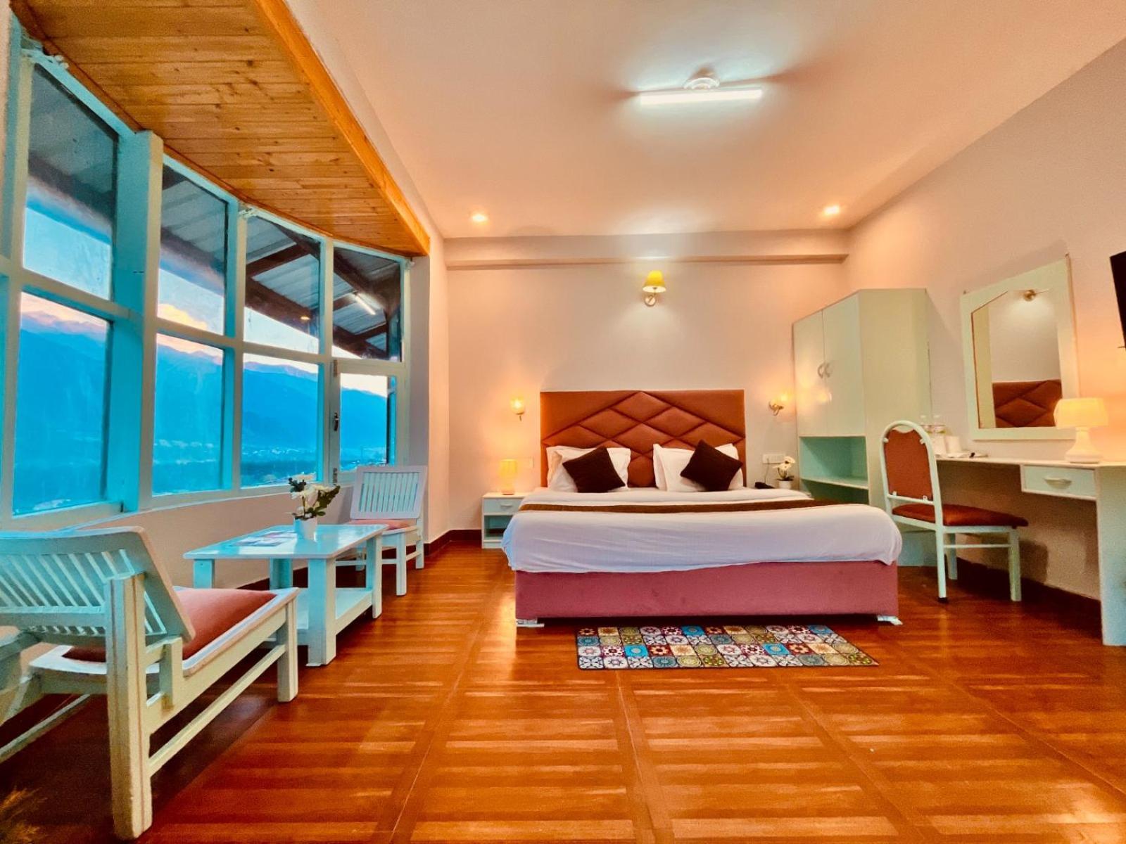 Hotel Hadimba Palace - Free Pickup From Volvo Bus Stand Manali  Exterior photo